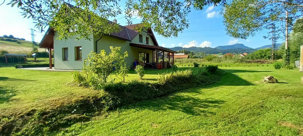Ubytovanie U Huberta Bešeňová Exterior foto